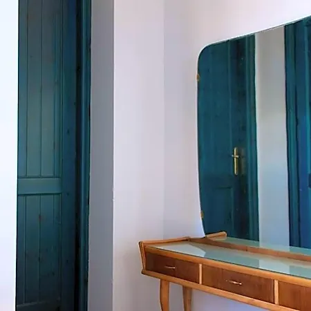 Hotel Sardinian Stone House- Beachfront Oristano